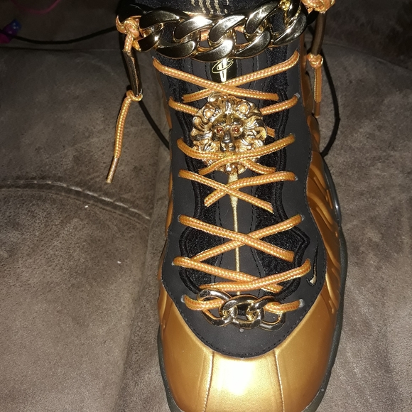 Size 7 custom nike foamposite